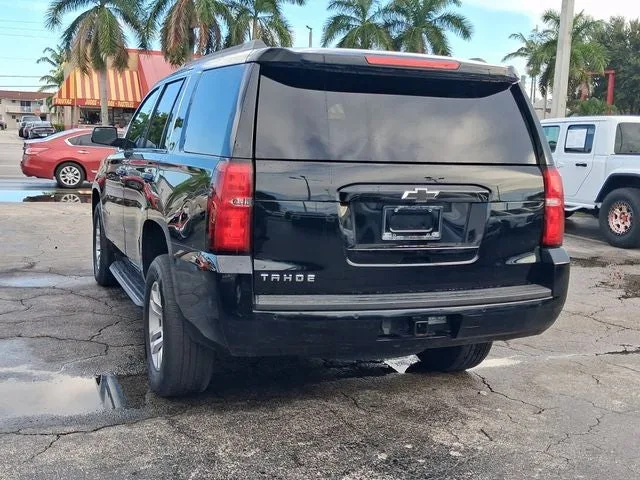 2019 Chevrolet Tahoe LT photo 3
