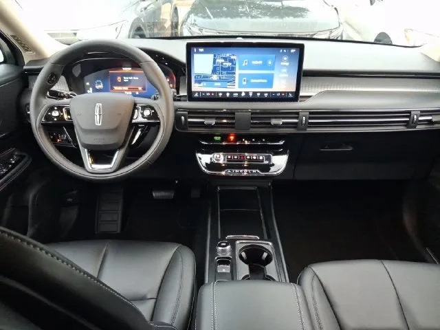 2024 Lincoln Corsair Premiere photo 7