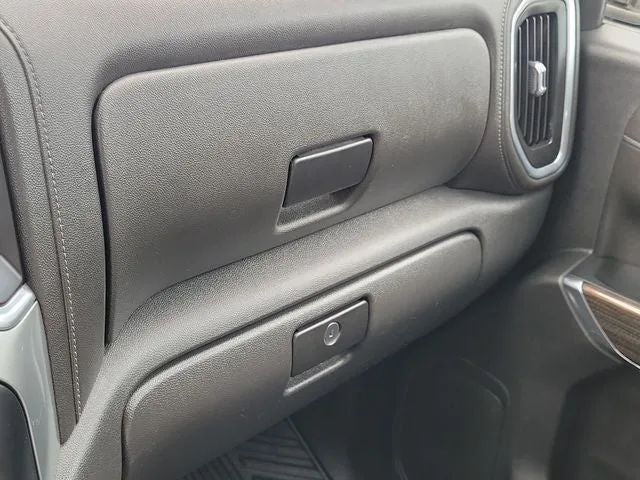 2022 Chevrolet Silverado 1500 LTD RST photo 27