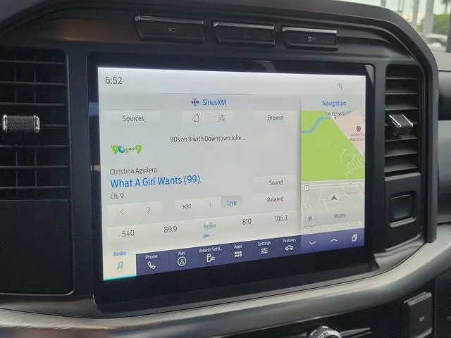 2023 Ford F-150 Lariat photo 25
