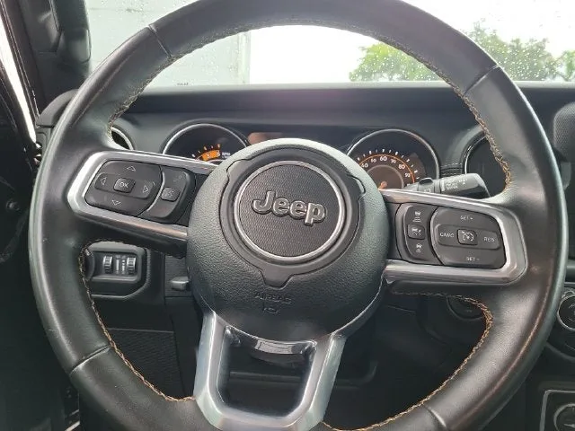 2022 Jeep Wrangler Unlimited Sahara High Altitude photo 19