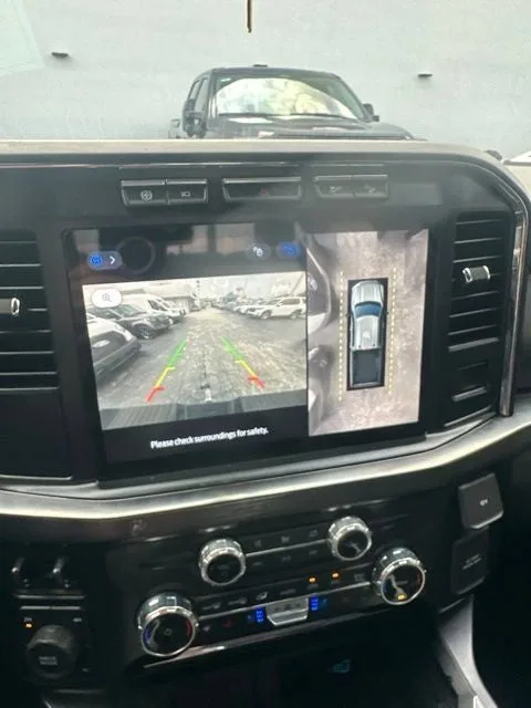 2023 Ford F-250SD Lariat photo 18