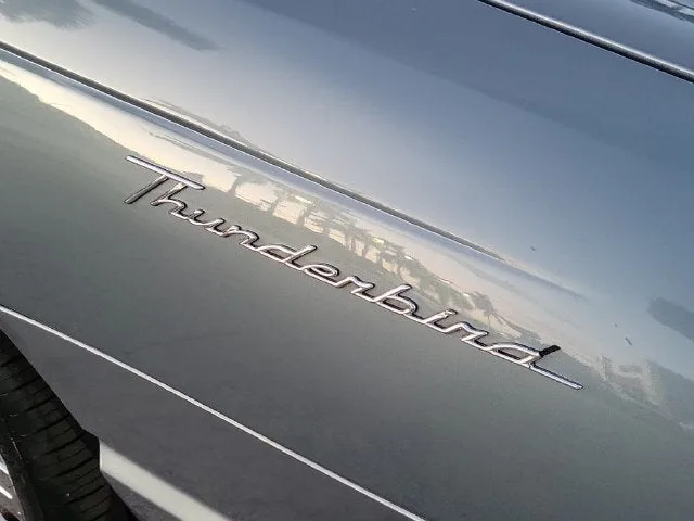 2005 Ford Thunderbird Base photo 6