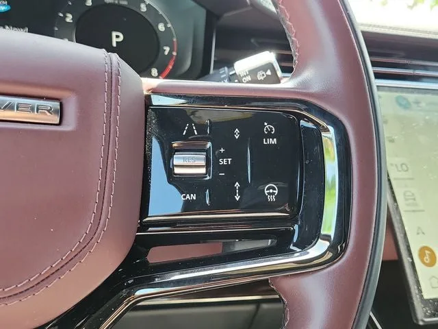 2025 Land Rover Range Rover Sport Dynamic SE photo 21