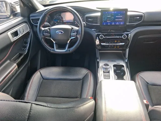 2023 Ford Explorer ST-Line photo 8