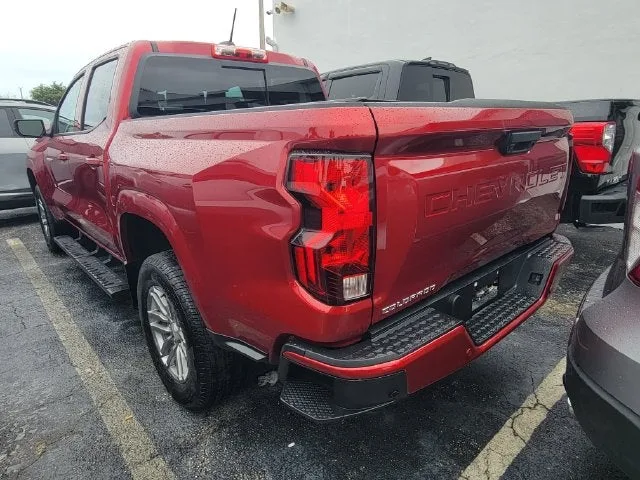 2025 Chevrolet Colorado LT photo 4