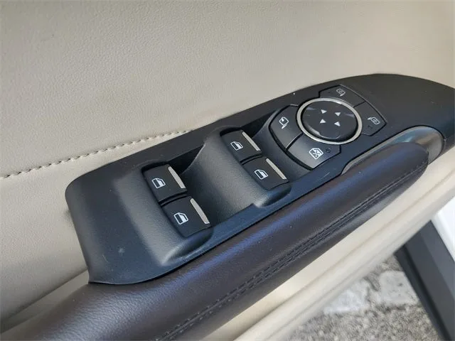 2019 Lincoln MKC Reserve photo 18