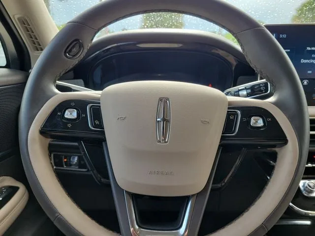 2024 Lincoln Corsair Premiere photo 18