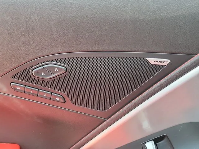 2017 Chevrolet Corvette Grand Sport 2LT photo 17