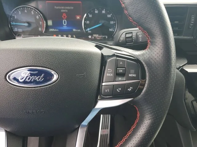 2023 Ford Explorer ST-Line photo 29