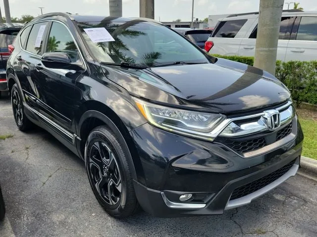 2017 Honda CR-V Touring photo 2