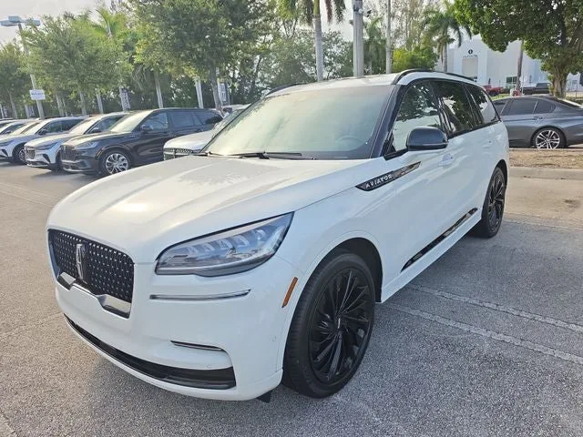 2024 Lincoln Aviator Reserve Premium photo 2