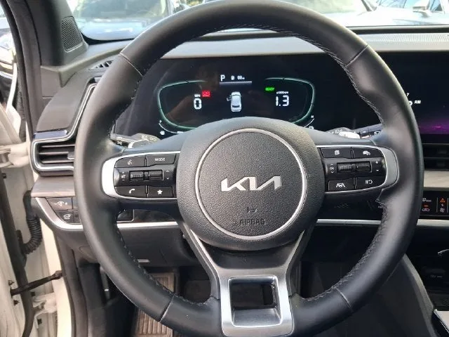 2024 Kia Sportage Plug-In Hybrid X-Line photo 14