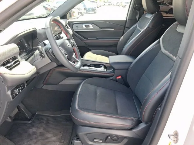 2026 Ford Explorer ST photo 12