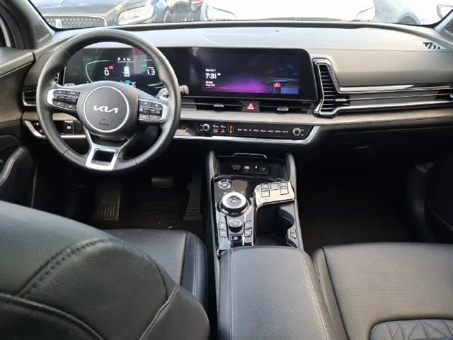 2024 Kia Sportage Plug-In Hybrid X-Line photo 7