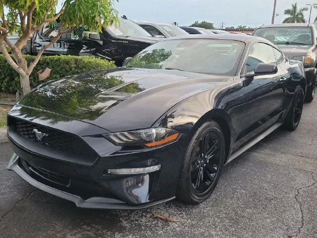 2022 Ford Mustang EcoBoost photo 29