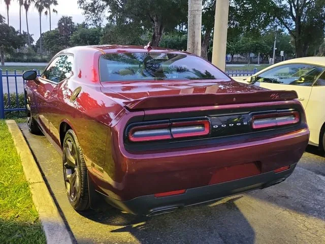 2018 Dodge Challenger R/T photo 4