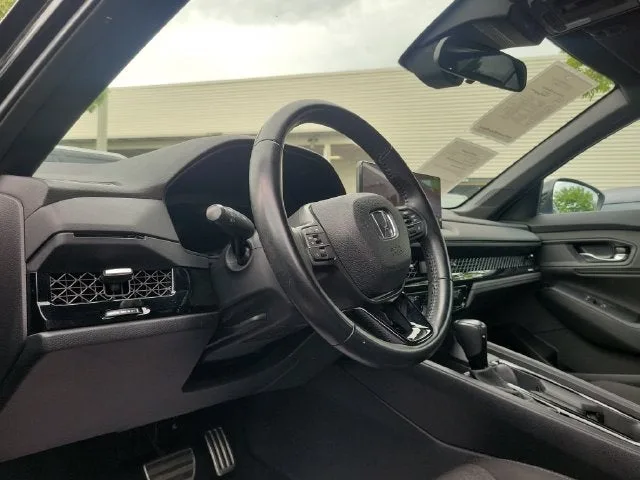 2023 Honda Accord Hybrid Sport photo 10