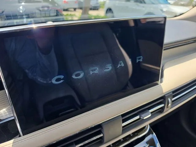 2025 Lincoln Corsair Premiere photo 22