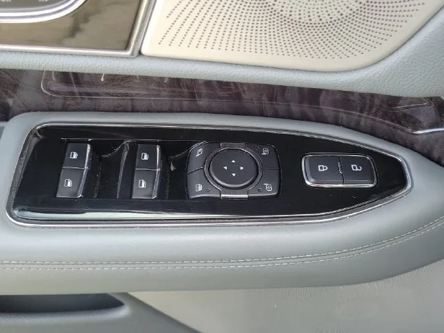 2020 Lincoln Navigator L Reserve photo 15