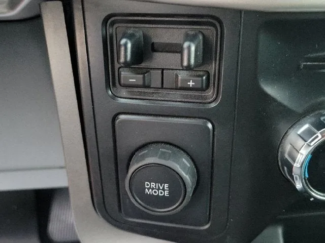 2021 Ford F-150 XLT photo 25