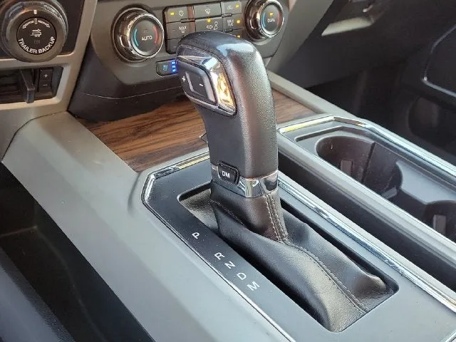 2019 Ford F-150 Lariat photo 31