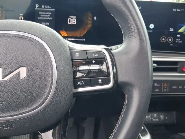 2025 Kia Sorento EX photo 18