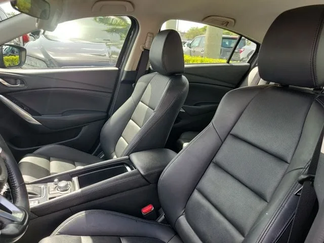 2017 Mazda Mazda6 Touring photo 9