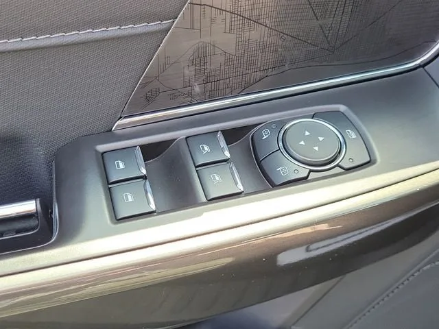 2023 Ford F-150 XLT photo 17