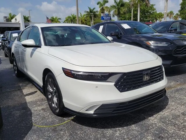 2023 Honda Accord Hybrid EX-L photo 2
