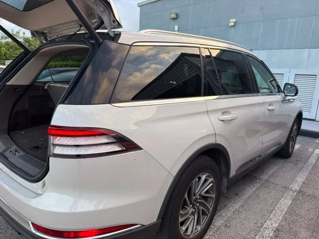 2023 Lincoln Aviator Standard Premium photo 16