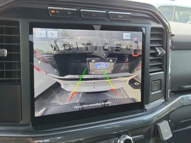 2023 Ford F-150 XLT photo 28