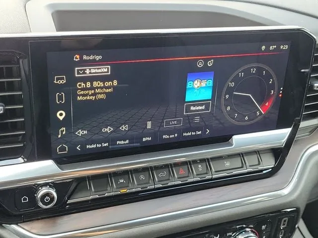 2023 GMC Sierra 1500 SLT photo 24