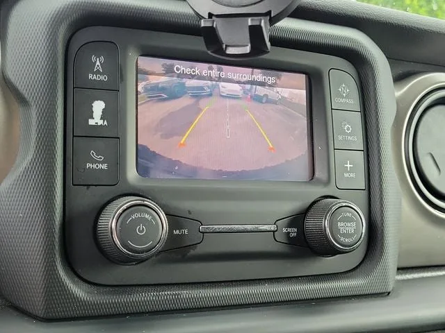 2020 Jeep Wrangler Unlimited Sport photo 25