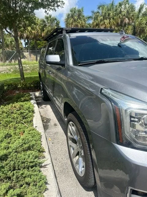 2019 GMC Yukon XL Denali photo 3