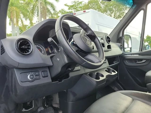 2025 Mercedes-Benz Sprinter 2500 Cargo 170 WB High Roof photo 11