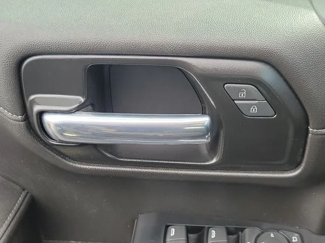 2022 Chevrolet Silverado 1500 LTD RST photo 16