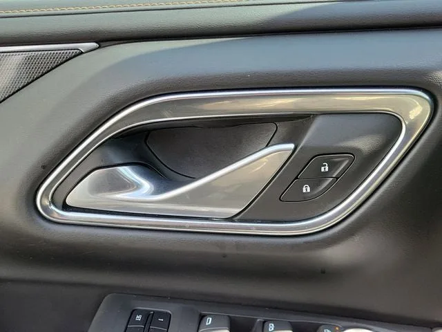2022 GMC Yukon AT4 photo 32