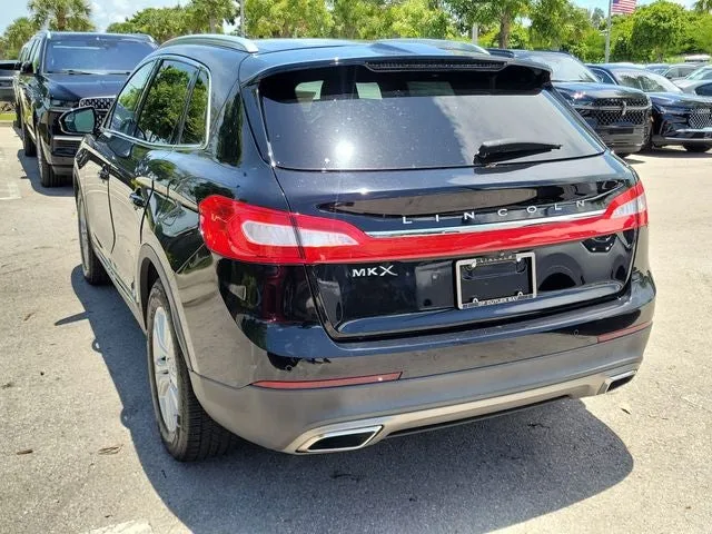 2018 Lincoln MKX Premiere photo 4
