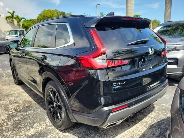 2024 Honda CR-V Hybrid Sport-L photo 4