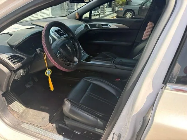 2018 Lincoln MKZ Premiere photo 3