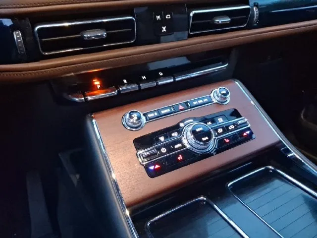 2023 Lincoln Aviator Reserve Premium photo 19