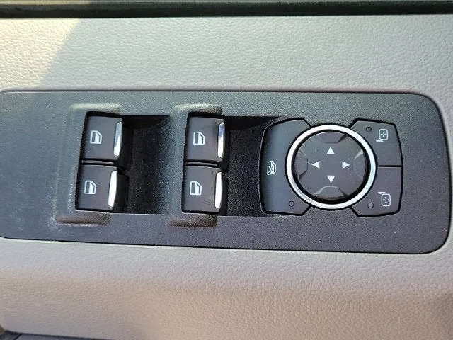 2019 Ford F-150 XLT photo 17