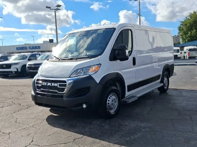 2025 RAM ProMaster 2500 Base photo 2
