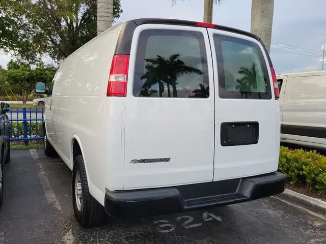 2020 Chevrolet Express 2500 Work Van Cargo photo 4
