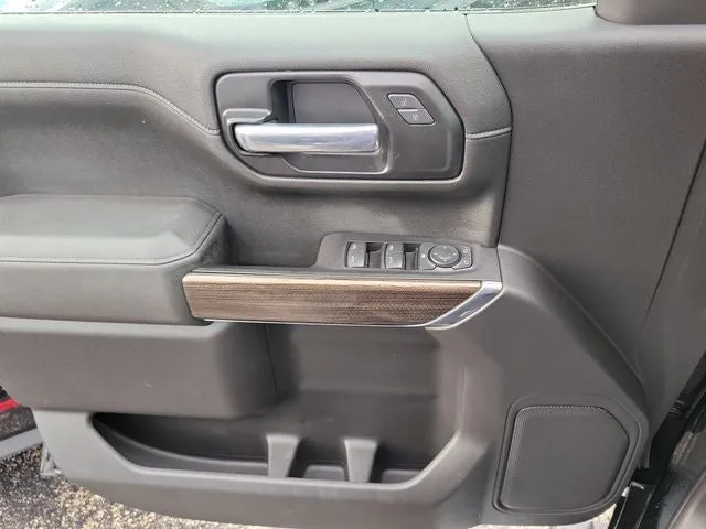 2021 Chevrolet Silverado 1500 LT photo 16