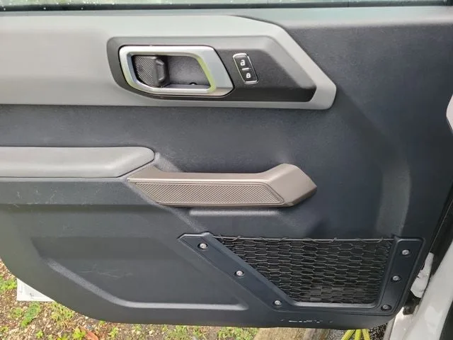 2023 Ford Bronco Black Diamond photo 17