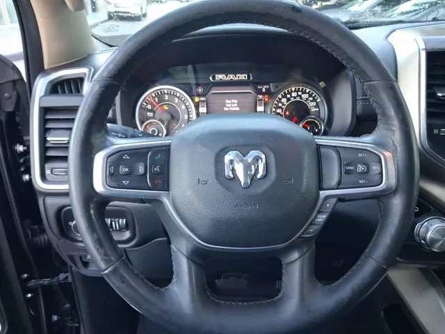 2019 RAM 1500 Laramie photo 15
