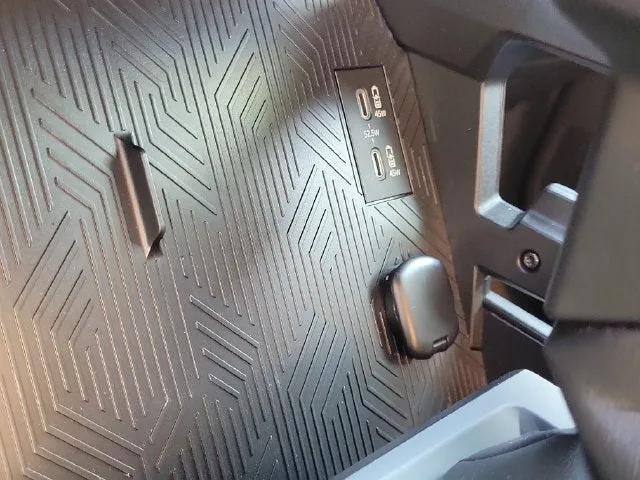 2025 Toyota Tacoma SR5 photo 28
