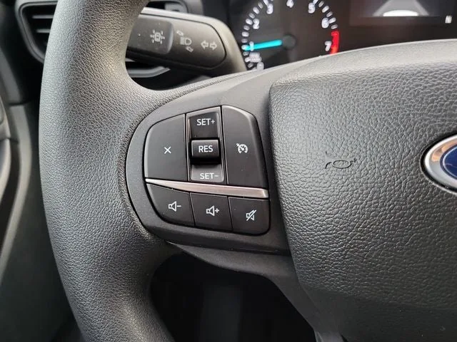 2023 Ford Explorer Base photo 17